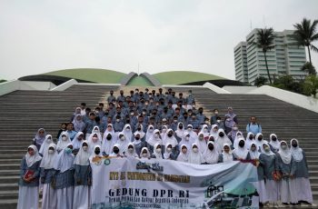 Kunjungan Ke DPR RI